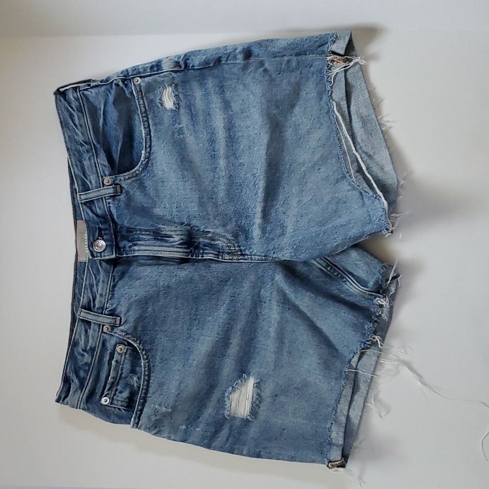 5" denim short size 31